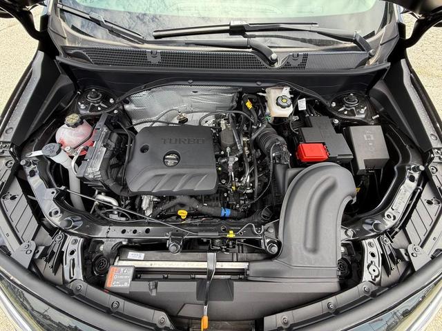 Photo of 2025 Ebony Twilight Metallic Buick Encore GX