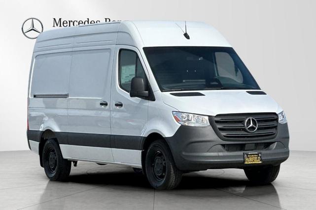 Photo of 2025 Arctic White Mercedes-Benz Sprinter 2500
