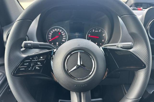 Photo of 2025 Arctic White Mercedes-Benz Sprinter 2500