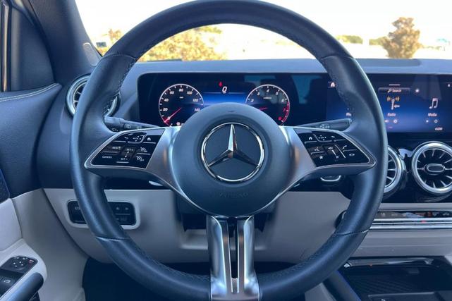 Photo of 2025 Polar White Mercedes-Benz GLA 250