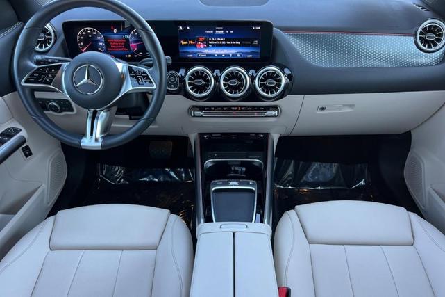 Photo of 2025 Polar White Mercedes-Benz GLA 250