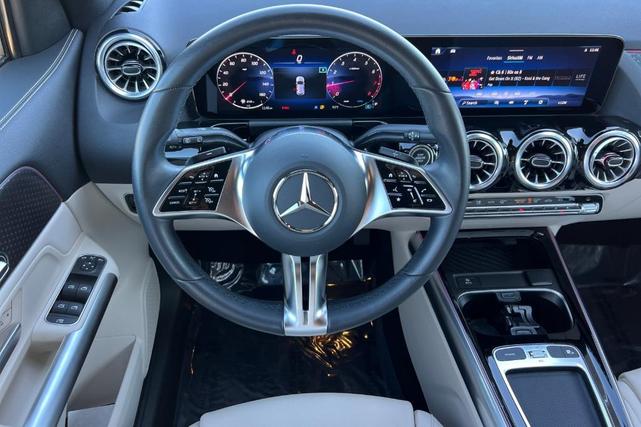 Photo of 2025 Polar White Mercedes-Benz GLA 250