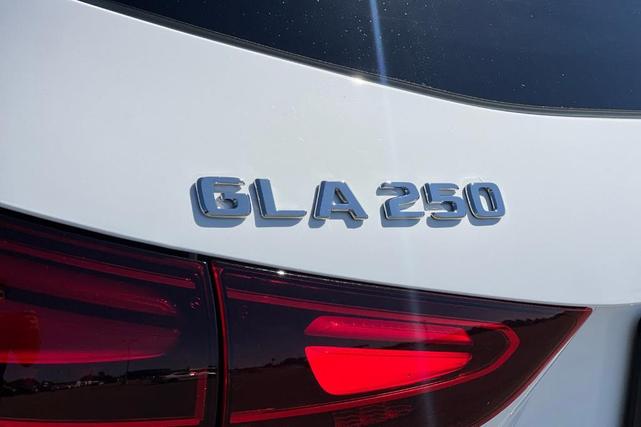 Photo of 2025 Polar White Mercedes-Benz GLA 250