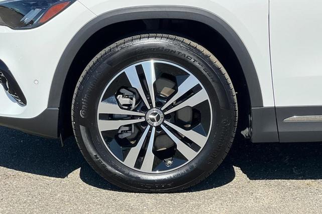 Photo of 2025 Polar White Mercedes-Benz GLA 250