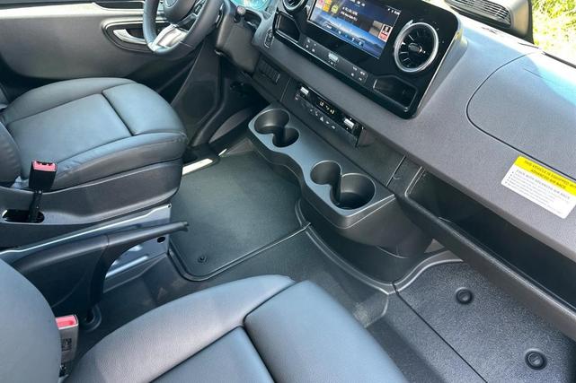 Photo of 2025 Silver Mercedes-Benz Sprinter 2500
