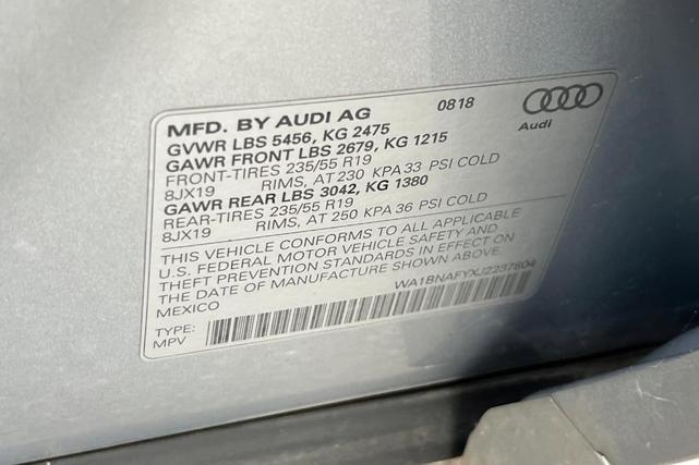 Photo of 2018 Florett Silver Metallic Audi Q5