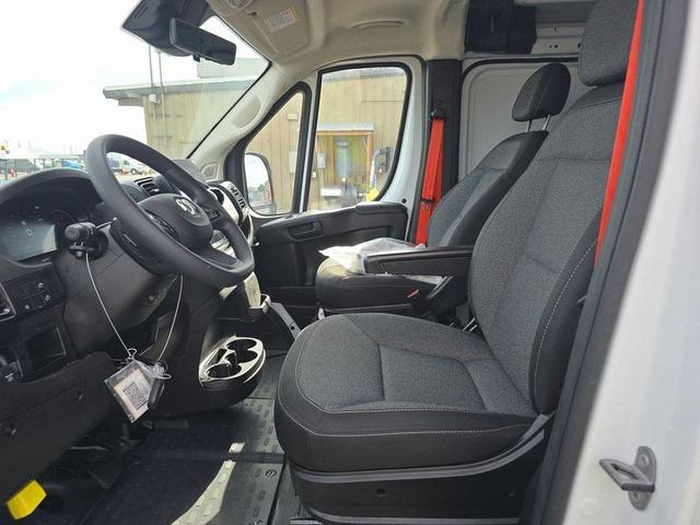 Photo of 2025 Bright White Clearcoat RAM ProMaster 2500