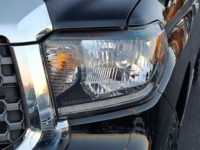 Photo of 2021 Midnight Black Metallic Toyota Tundra