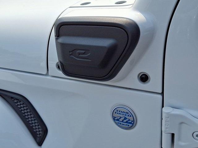 Photo of 2021 Bright White Clearcoat Jeep Wrangler Unlimited 4xe