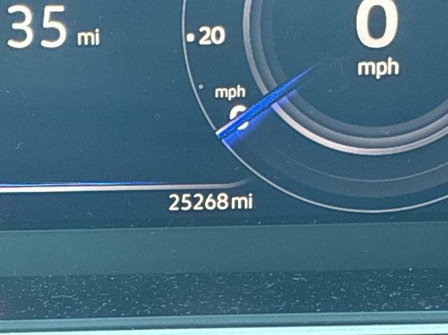 Photo of 2024 Platinum Gray Metallic Volkswagen Tiguan