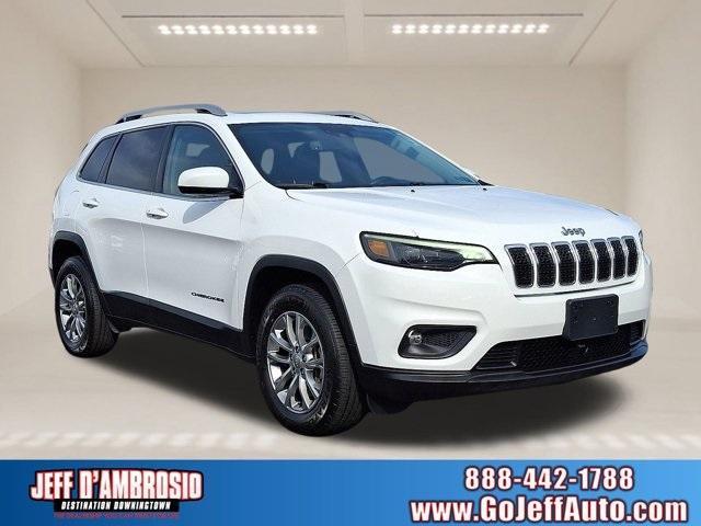 Photo of 2021 Bright White Clearcoat Jeep Cherokee