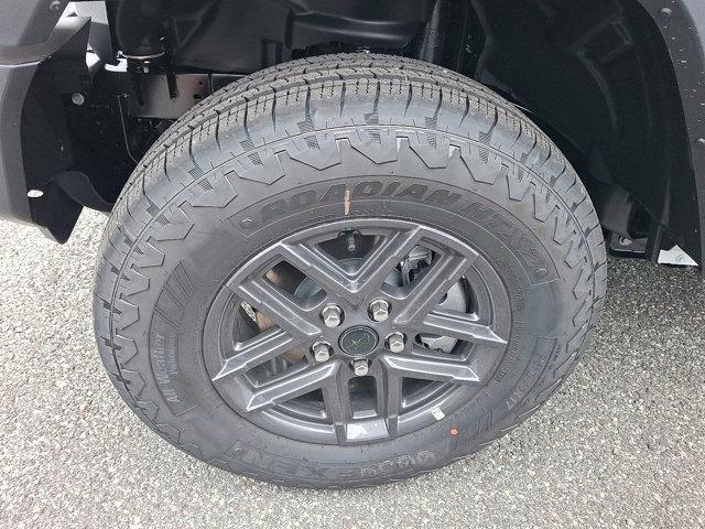Photo of 2025 Bright White Clearcoat Jeep Wrangler
