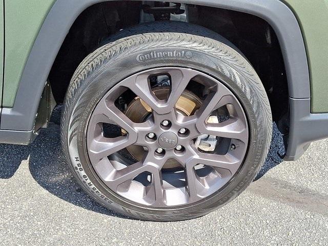 Photo of 2021 Olive Green Pearlcoat Jeep Compass