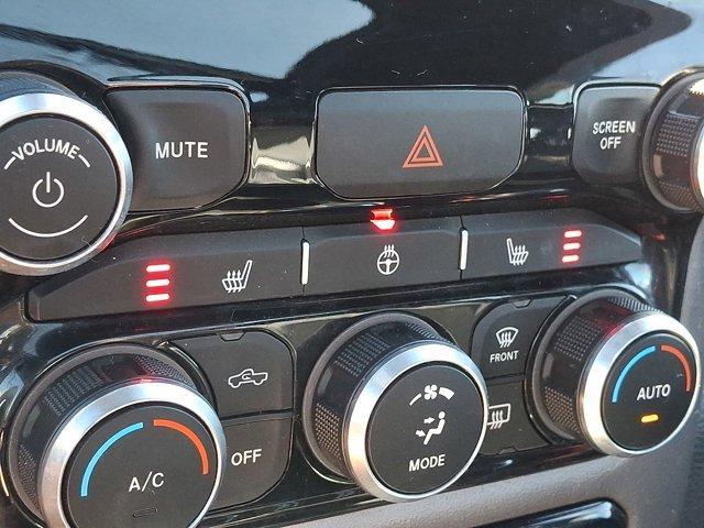 Photo of 2019 Bright White Clearcoat RAM 1500