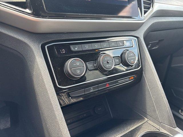 Photo of 2022 Pure White Volkswagen Atlas Cross Sport