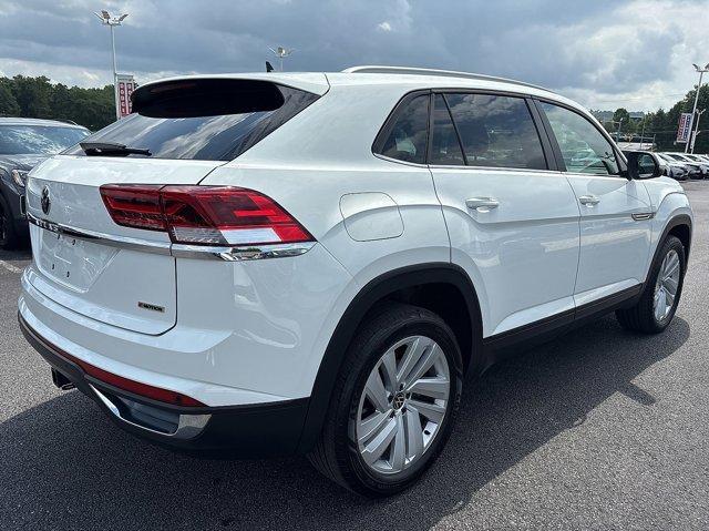 Photo of 2022 Pure White Volkswagen Atlas Cross Sport