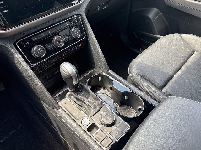 Photo of 2022 Pure White Volkswagen Atlas Cross Sport