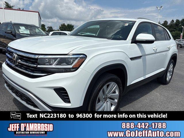 Photo of 2022 Pure White Volkswagen Atlas Cross Sport