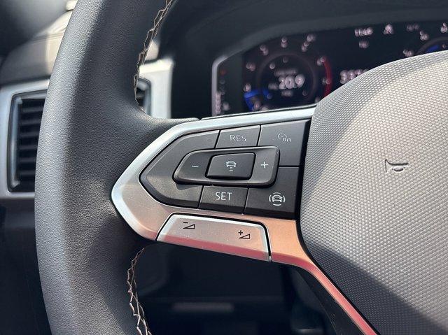 Photo of 2022 Pure White Volkswagen Atlas Cross Sport