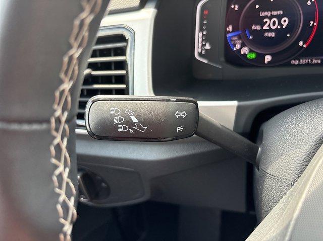 Photo of 2022 Pure White Volkswagen Atlas Cross Sport