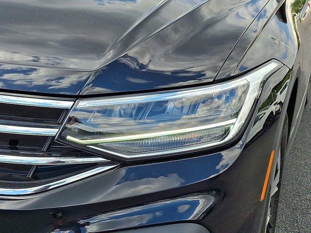 Photo of 2024 Deep Black Pearl Effect Volkswagen Tiguan