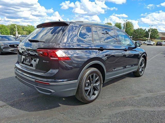 Photo of 2024 Deep Black Pearl Effect Volkswagen Tiguan