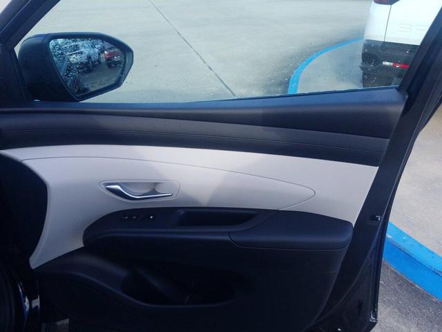 Photo of 2025 Phantom Black Hyundai TUCSON