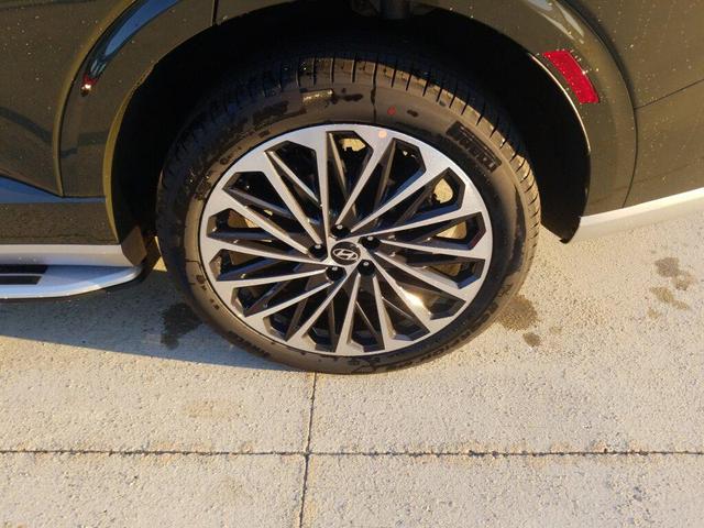 Photo of 2026 Titan Charcoal Pearl Hyundai PALISADE
