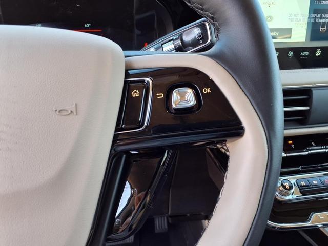 Photo of 2025 Infinite Black Metallic Lincoln Corsair