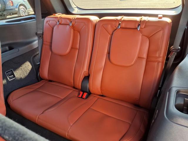 Photo of 2025 Infinite Black Metallic Lincoln Aviator