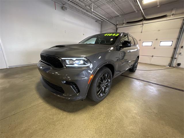 Photo of 2023 Vapor Gray Dodge Durango
