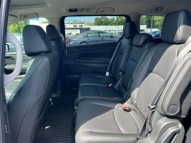 Photo of 2026 Crystal Black Pearl Honda Odyssey