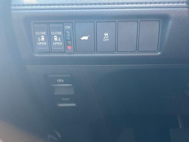 Photo of 2026 Crystal Black Pearl Honda Odyssey