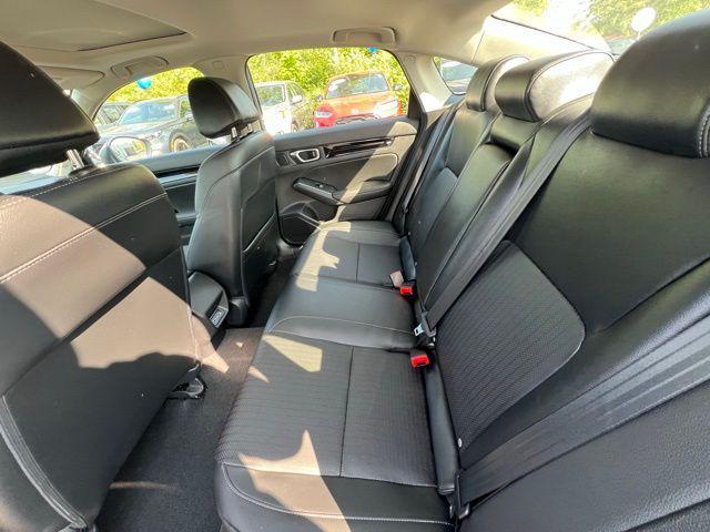 Photo of 2024 White Honda Civic