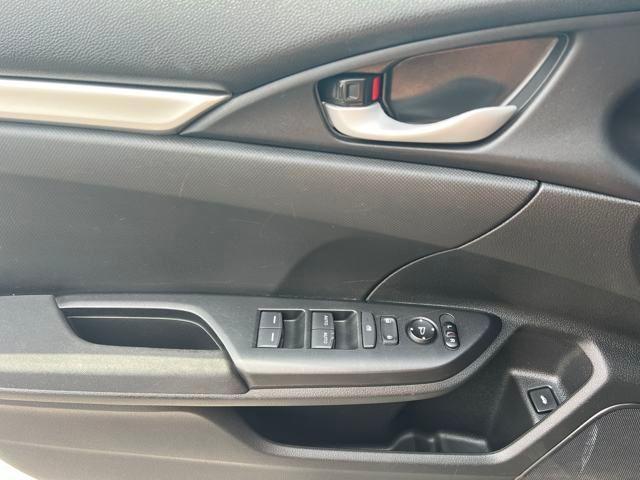 Photo of 2021 Black Honda Civic