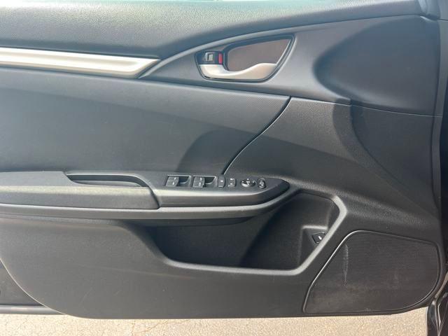 Photo of 2021 Black Honda Civic