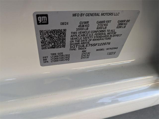 Photo of 2025 Summit White GMC Sierra 2500
