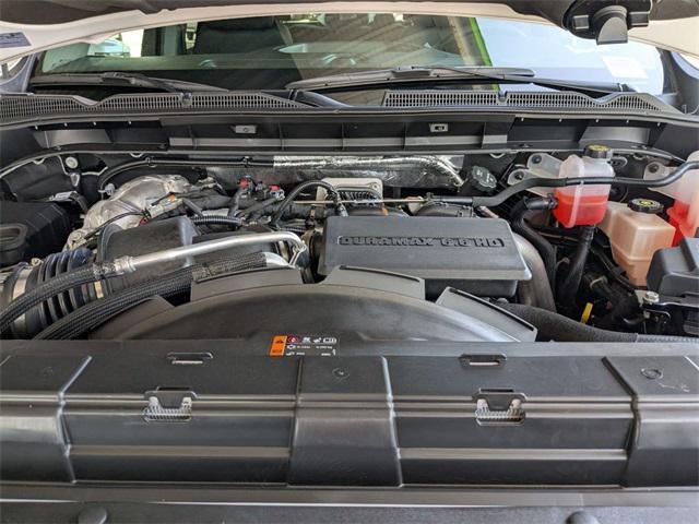 Photo of 2025 Summit White GMC Sierra 2500