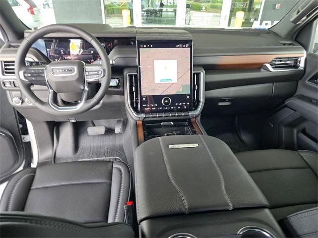 Photo of 2025 Summit White GMC Yukon XL