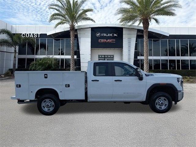 Photo of 2025 Summit White GMC Sierra 2500