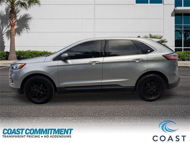 Photo of 2021 Iconic Silver Metallic Ford Edge