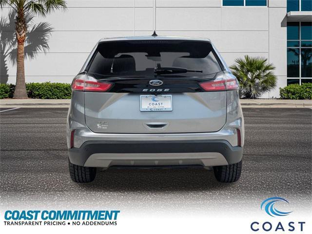 Photo of 2021 Iconic Silver Metallic Ford Edge