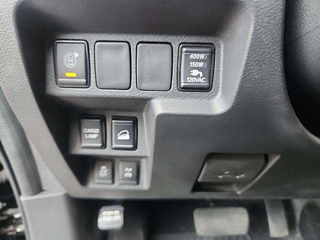 Photo of 2023 Super Black Nissan Frontier