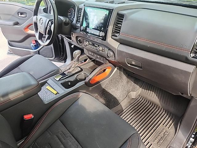 Photo of 2023 Super Black Nissan Frontier