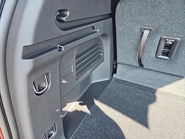 Photo of 2025 Radiant Red Chevrolet Traverse