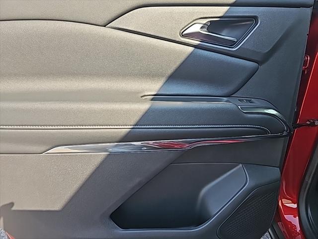Photo of 2025 Radiant Red Chevrolet Traverse