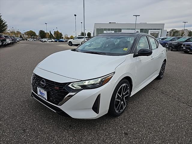 Photo of 2025 Aspen White Tricoat/Super Black Nissan Sentra