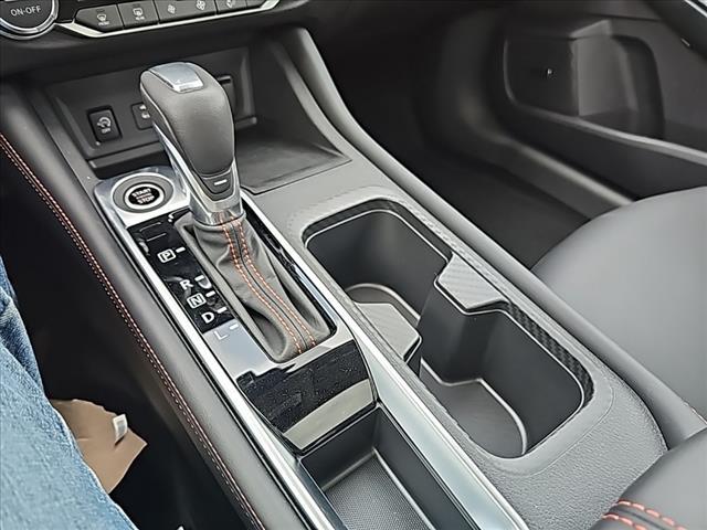 Photo of 2025 Aspen White Tricoat/Super Black Nissan Sentra