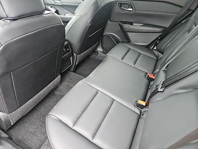 Photo of 2023 Gun Metallic Nissan Rogue