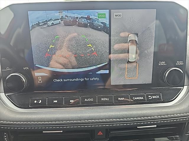 Photo of 2022 Scarlet Ember Tintcoat Nissan Rogue